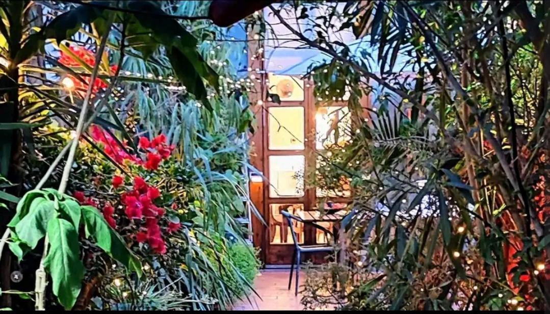 فندق Jardin Secreto En El Centro De Barcelona 2 المظهر الخارجي الصورة